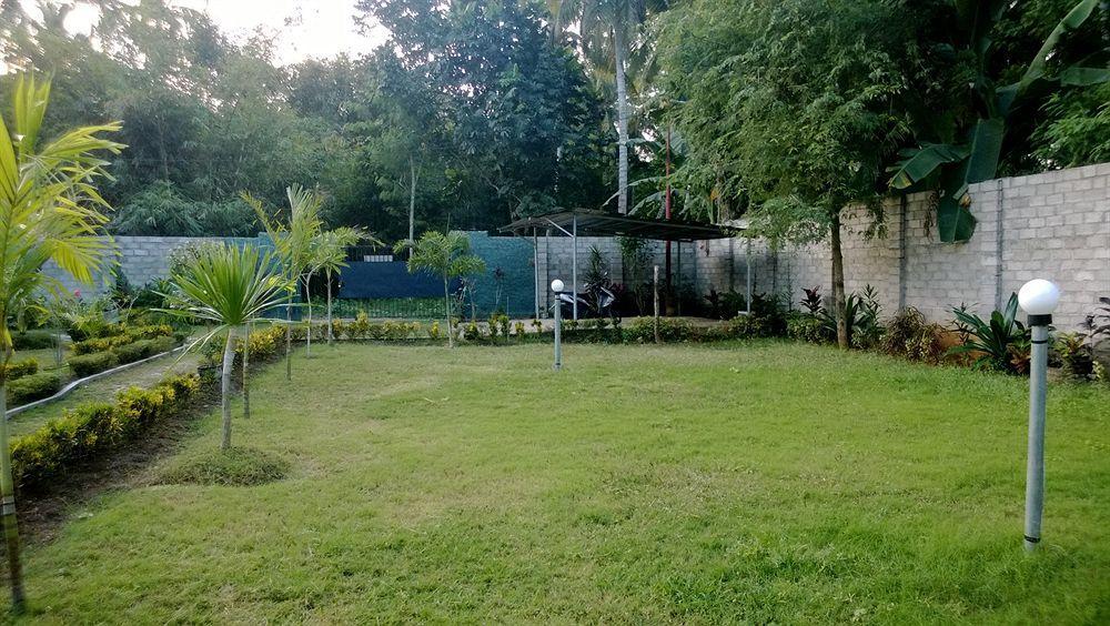 Shu Villa Lombok Kuta  ภายนอก รูปภาพ