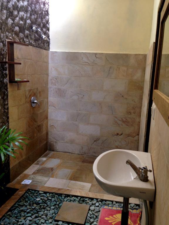 Shu Villa Lombok Kuta  ภายนอก รูปภาพ