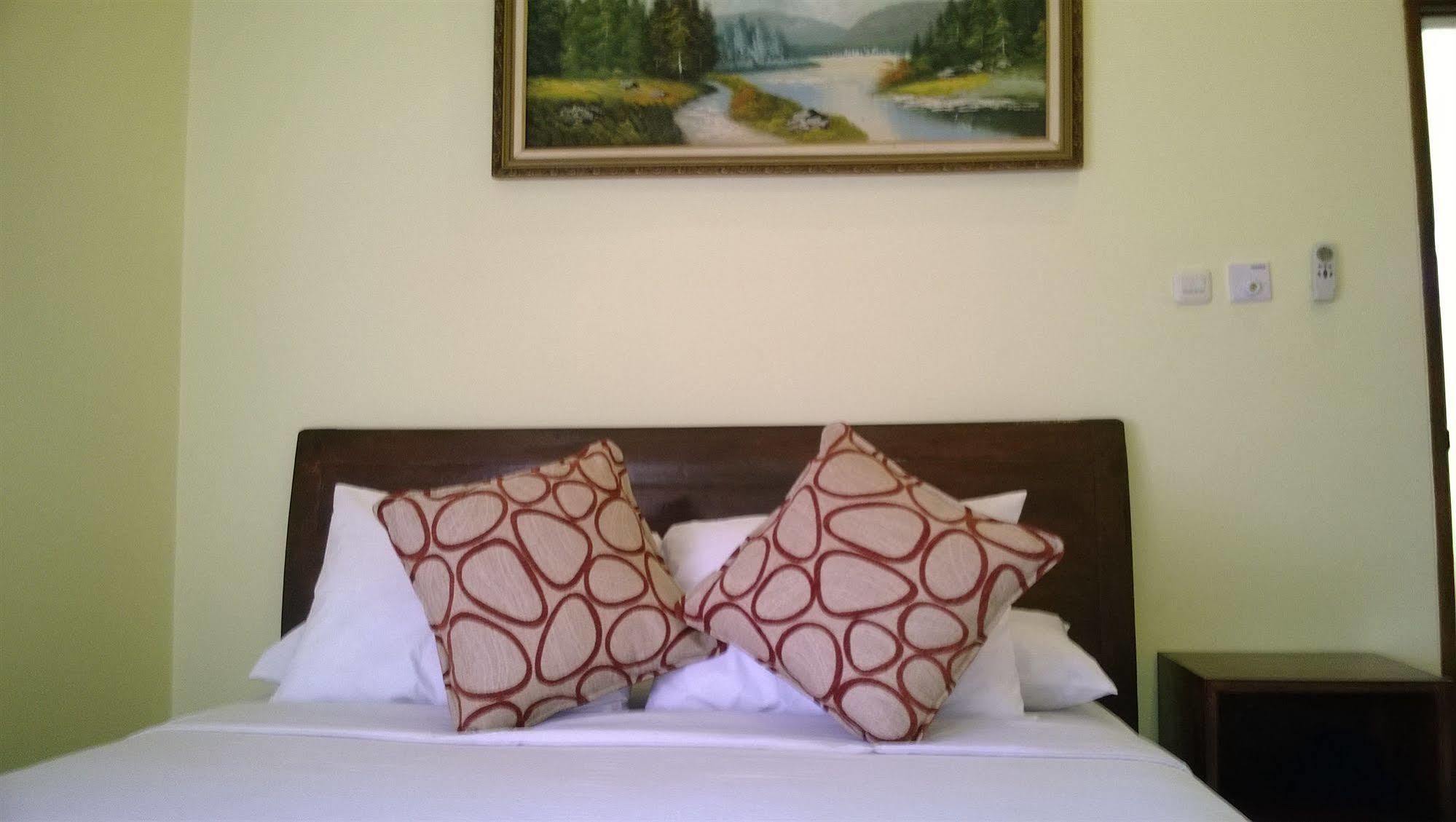Shu Villa Lombok Kuta  ภายนอก รูปภาพ