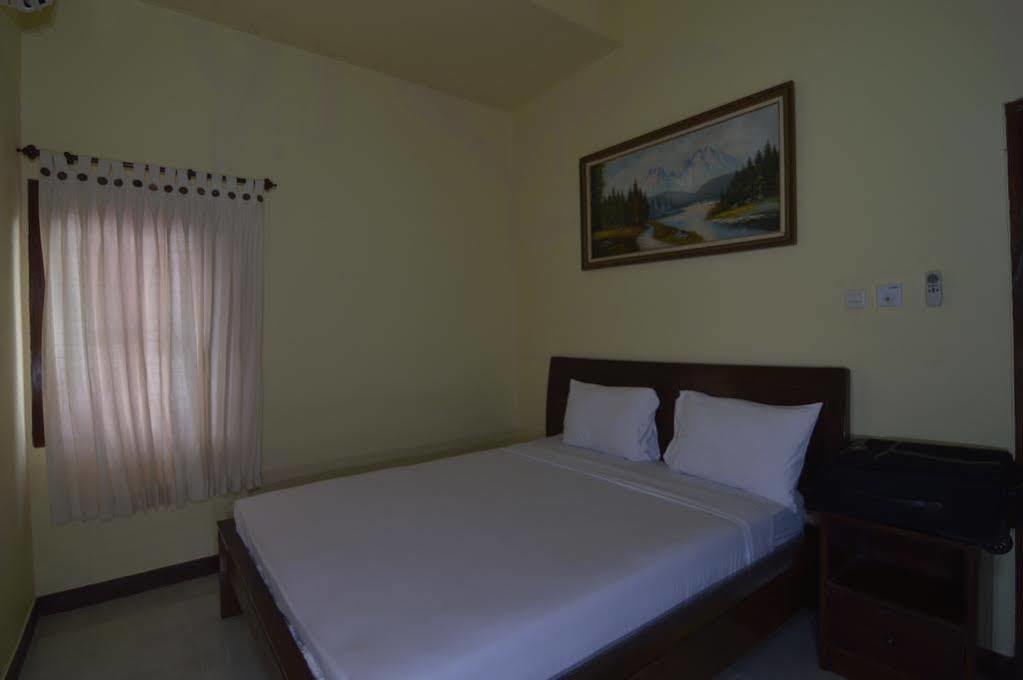 Shu Villa Lombok Kuta  ภายนอก รูปภาพ